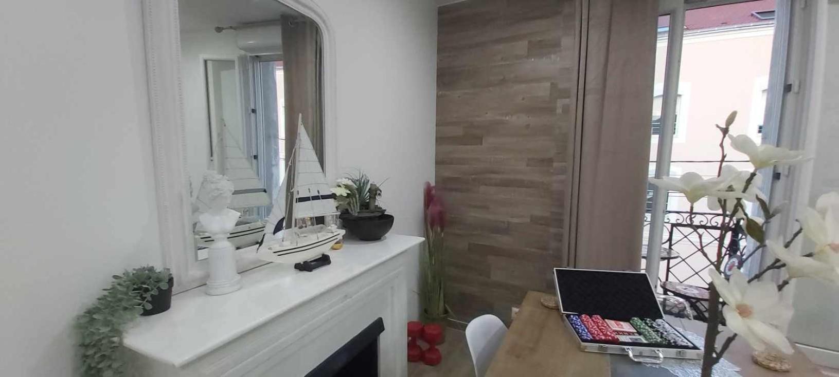 Les Suite Appartement A Chalon Sur Saone Δωμάτιο φωτογραφία
